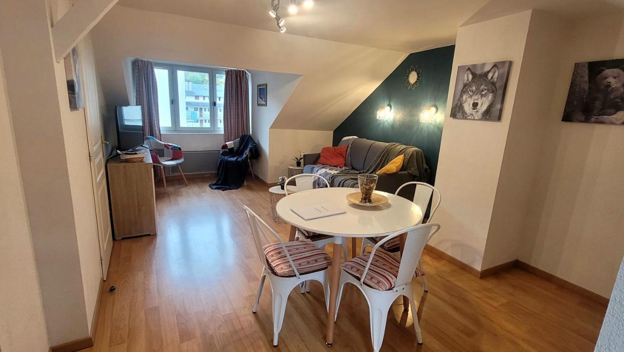 L'Esquiros, Studio, Centre Luchon, Casier A Skis, Wifi, Ascenseur, 3 Personnes Bagnères-de-Luchon Exterior foto
