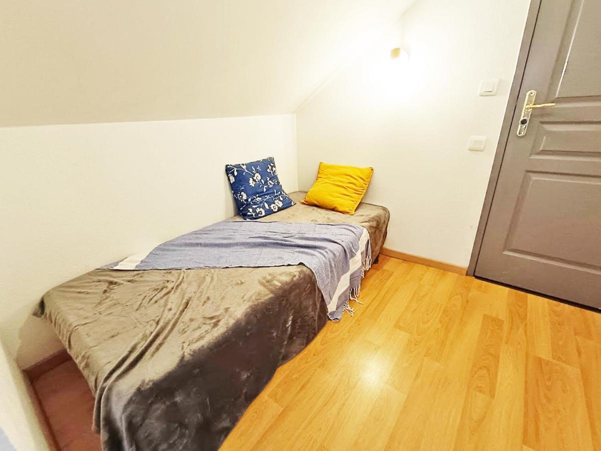L'Esquiros, Studio, Centre Luchon, Casier A Skis, Wifi, Ascenseur, 3 Personnes Bagnères-de-Luchon Exterior foto